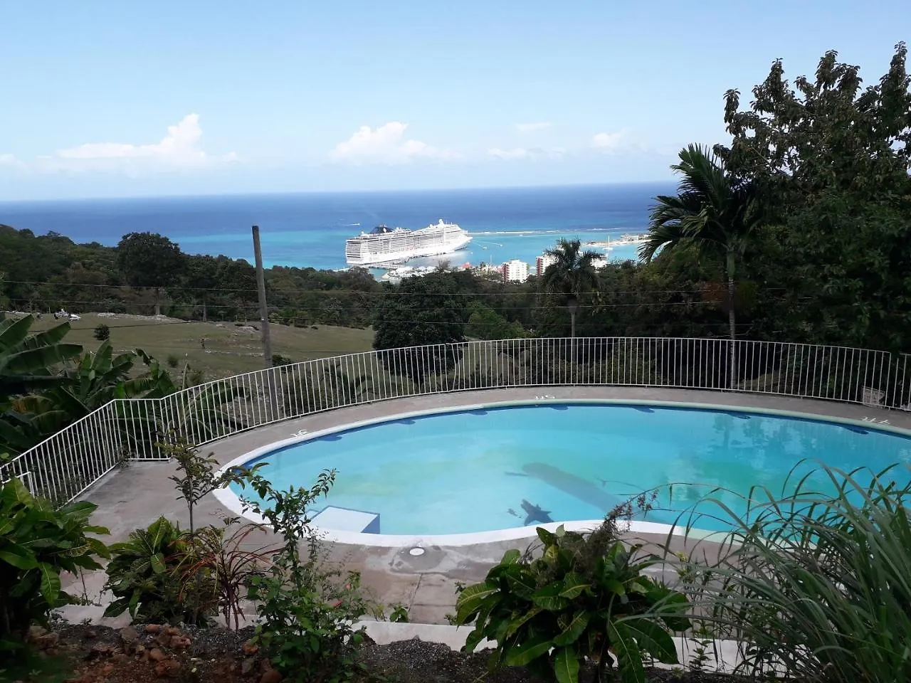 Csompo Bed And Breakfast Ocho Rios Giamaica